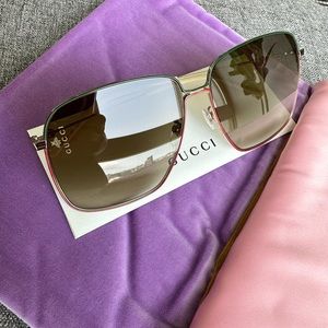 SOLD! Gucci woman’s sunglasses